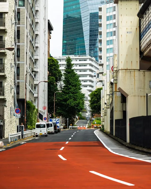 hidden calm in a city that has a busy reputation