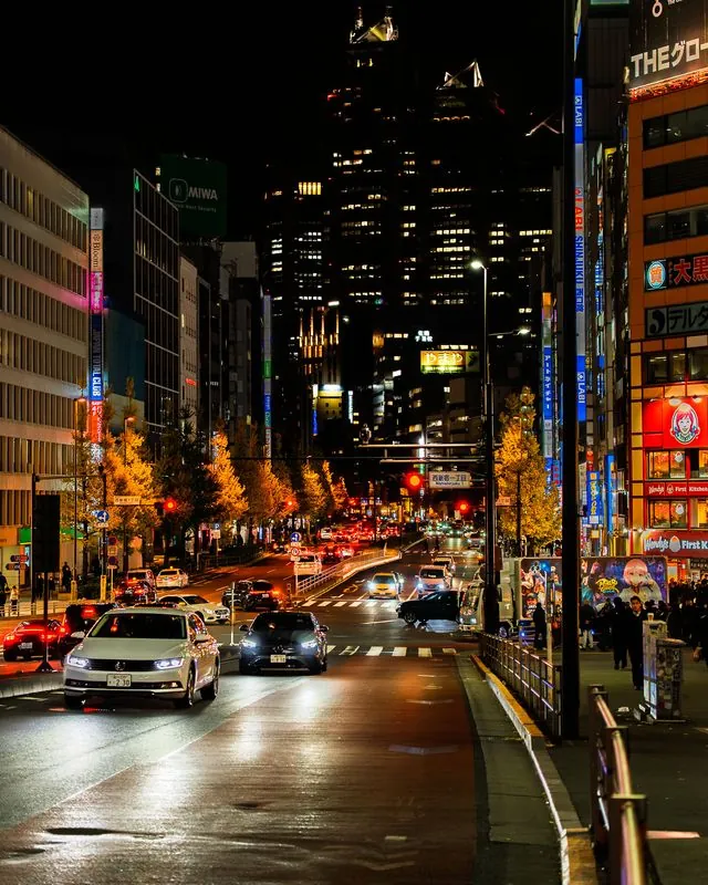 a more comfortable city at night doesn&;t exist