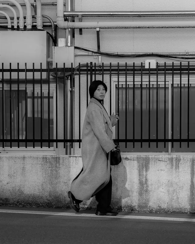 her monday in monochrome